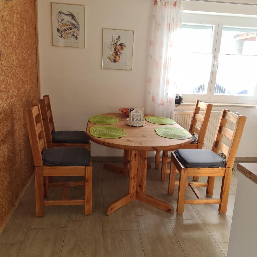 Neukirchen vorm Wald Marienstrasse 아파트 외부 사진